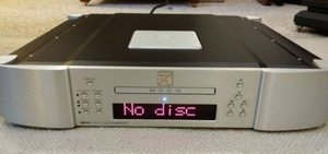 심오디오(SimAudio) 문(Moon) 650D CDP