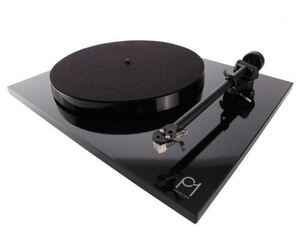 레가(Rega) 플래너(Planar) P1
