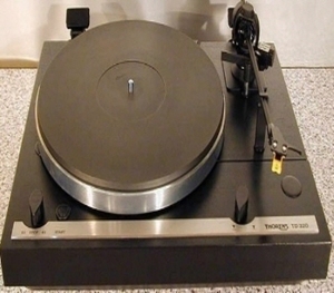 토렌스(Thorens) TD320 Turntable