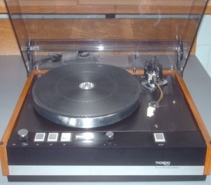 토렌스(Thorens) TD126 MK3 SME Turntable