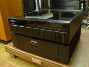 메르디안(Meridian) 501 + 555  프리파워앰프