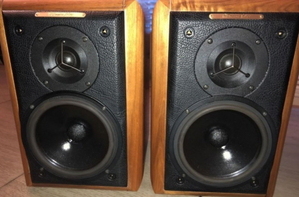 소너스파베르(Sonus Faber) 미뉴에트(﻿Minuetto) 북쉘프 스피커