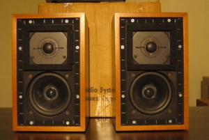 스펜더(Spendor) LS3/5A 15옴 북쉘프 스피커