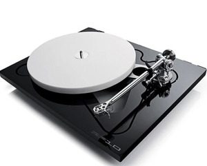 레가(Rega) 플래너(Planar) P10