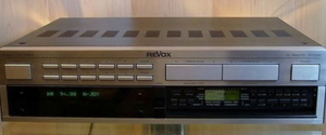 레복스(Revox) B260 튜너