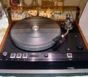 토렌스(Thorens) TD126 MK2 SME Turntable