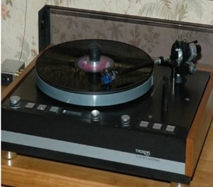 토렌스(Thorens) TD126 MK2 Turntable