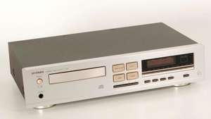 럭스만(Luxman) D-322 CDP
