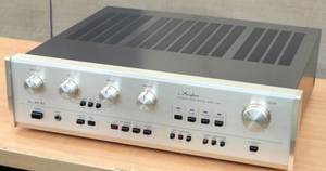 아큐페이즈(Accuphase) E204 인티앰프