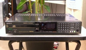 소니(Sony) 553ESD