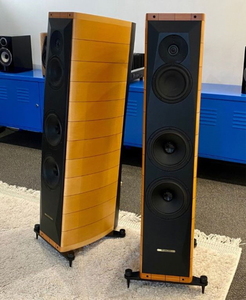 소너스파베르(Sonus Faber) 크레모나 M(Cremona M) 톨보이 스피커