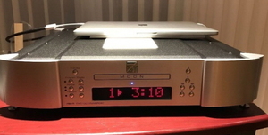 심오디오(SimAudio) 문(Moon) 750D CDP