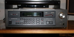 텔레풍켄(Telefunken) TT-750 튜너