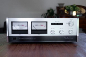 아큐페이즈(Accuphase) P300 파워앰프