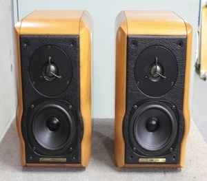 소너스파베르(Sonus Faber) 미니마 아마토르(Minima amator)