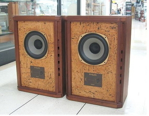 탄노이(Tannoy) 스털링(Stirling) RW 메인 스피커